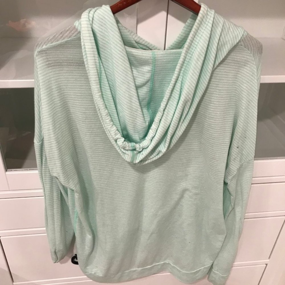 Striped pullover - Picture 3 of 3